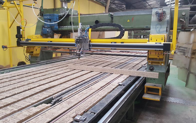 Special machinery for wood processing